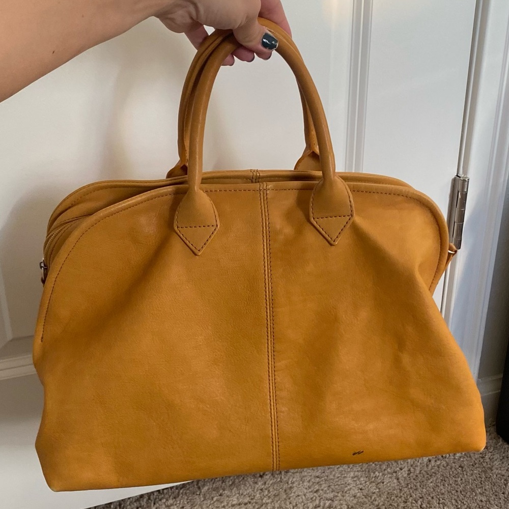 Mustard Gianfranco Ferre medium bag - Picture 2 of 5